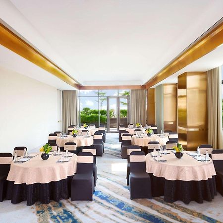 Novotel New Delhi City Centre Екстер'єр фото