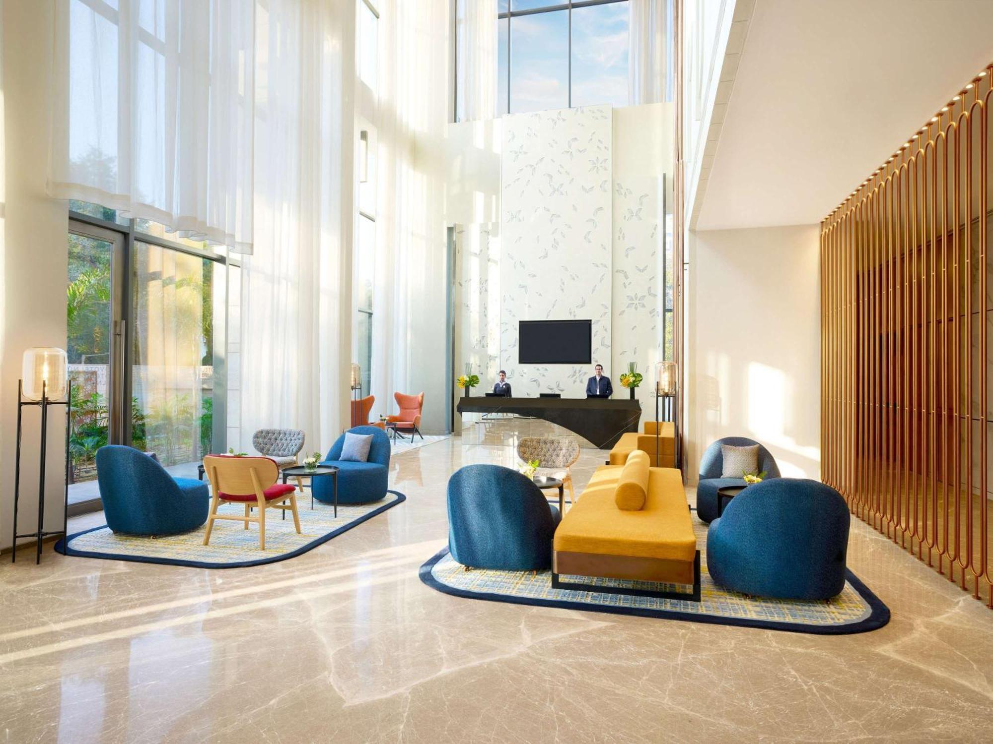 Novotel New Delhi City Centre Екстер'єр фото