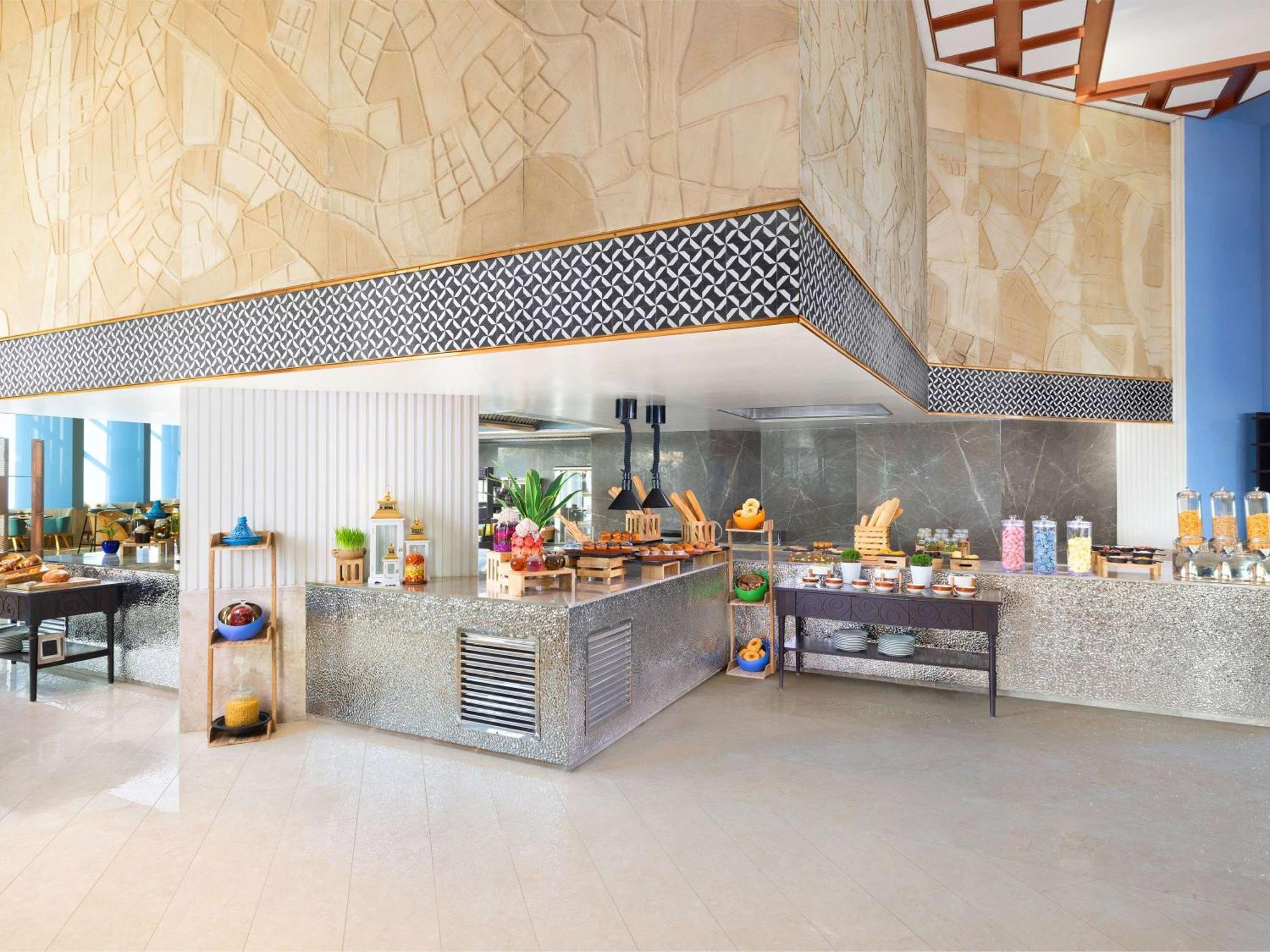 Novotel New Delhi City Centre Екстер'єр фото